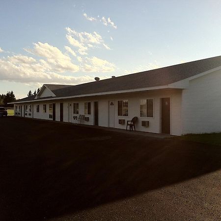 Village Inn Motel Chatham Exterior foto