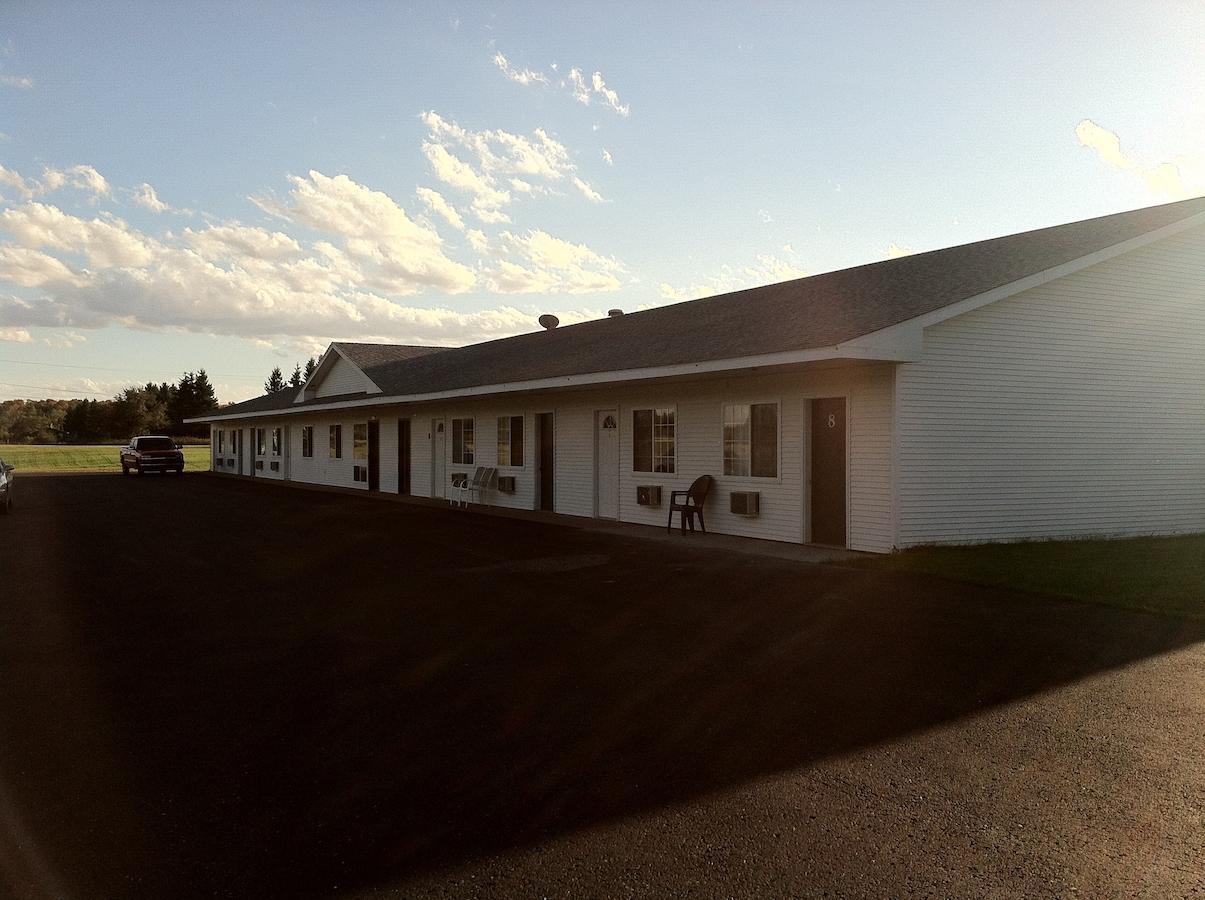 Village Inn Motel Chatham Exterior foto