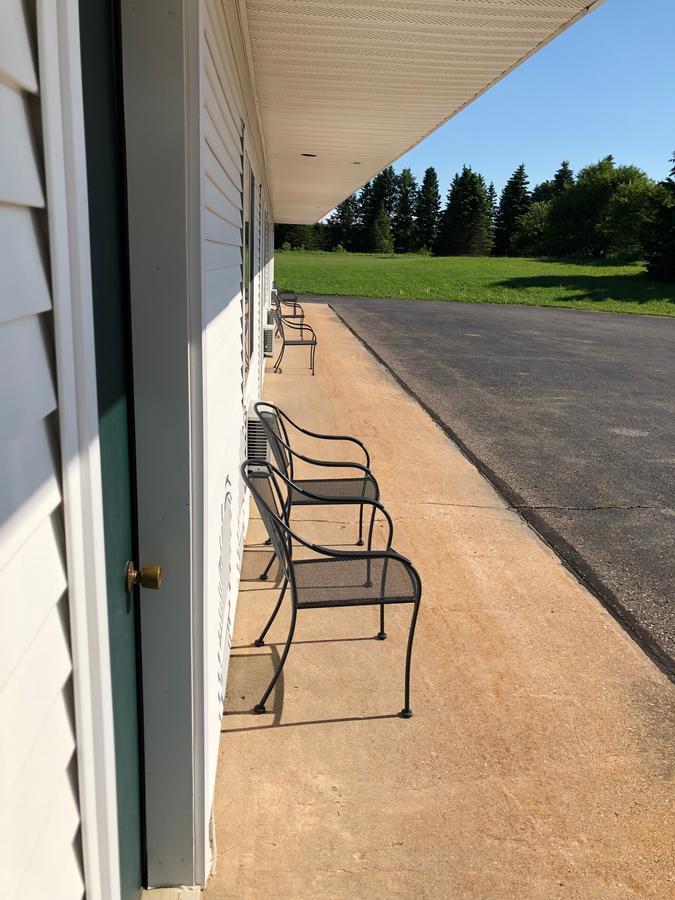Village Inn Motel Chatham Exterior foto